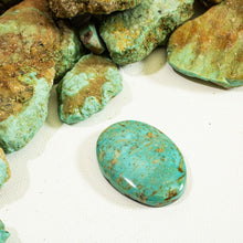 Load image into Gallery viewer, Turquoise Mountain Round Cabochon