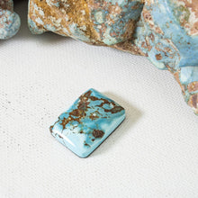 Load image into Gallery viewer, Golden Hill: Cabochon