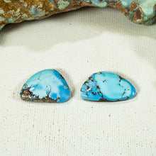 Load image into Gallery viewer, Golden Hill: Cabochon Pair