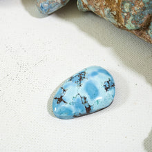 Load image into Gallery viewer, Golden Hill: Cabochon