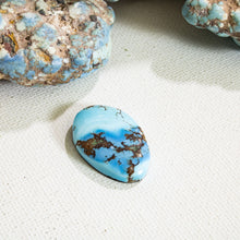 Load image into Gallery viewer, Golden Hill: Cabochon
