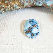 Load image into Gallery viewer, Golden Hill: Cabochon
