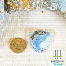 Load image into Gallery viewer, Golden Hill: Cabochon
