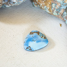 Load image into Gallery viewer, Golden Hill: Cabochon
