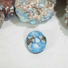 Load image into Gallery viewer, Golden Hill: Cabochon
