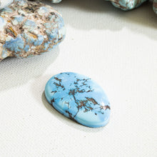 Load image into Gallery viewer, Golden Hill: Cabochon
