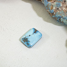 Load image into Gallery viewer, Golden Hill: Cabochon
