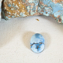 Load image into Gallery viewer, Golden Hill: Cabochon
