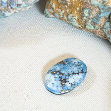 Load image into Gallery viewer, Golden Hill: Cabochon
