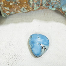 Load image into Gallery viewer, Golden Hill: Cabochon
