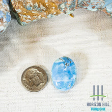 Load image into Gallery viewer, Golden Hill: Cabochon
