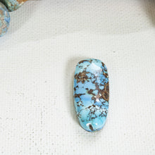 Load image into Gallery viewer, Golden Hill: Cabochon
