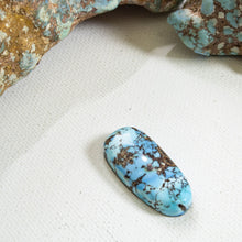 Load image into Gallery viewer, Golden Hill: Cabochon
