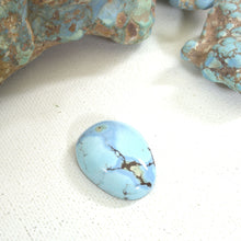 Load image into Gallery viewer, Golden Hill: Cabochon
