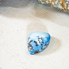Load image into Gallery viewer, Golden Hill: Cabochon
