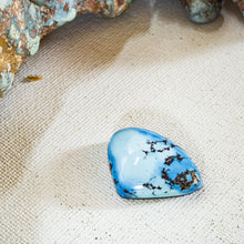 Load image into Gallery viewer, Golden Hill: Cabochon
