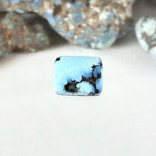 Load image into Gallery viewer, Golden Hill: Cabochon
