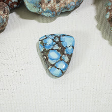 Load image into Gallery viewer, Golden Hill: Cabochon
